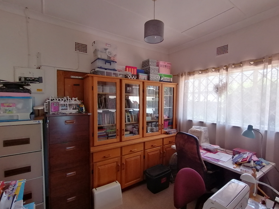 3 Bedroom Property for Sale in Flamwood North West